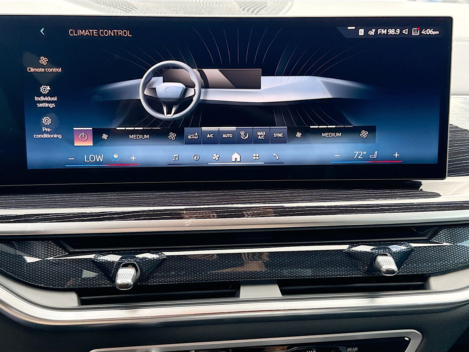 New 2027 Black Sapphire Metallic BMW xDrive40i image 36