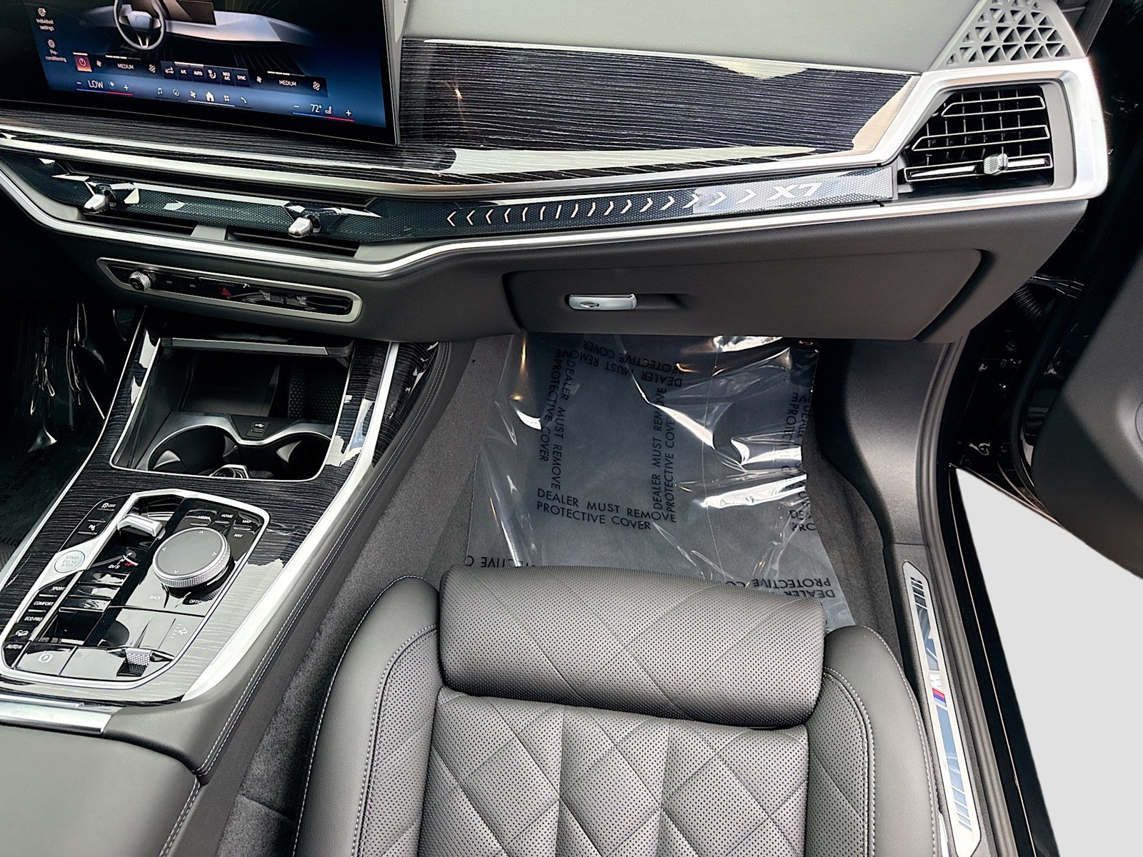 New 2027 Black Sapphire Metallic BMW xDrive40i image 18