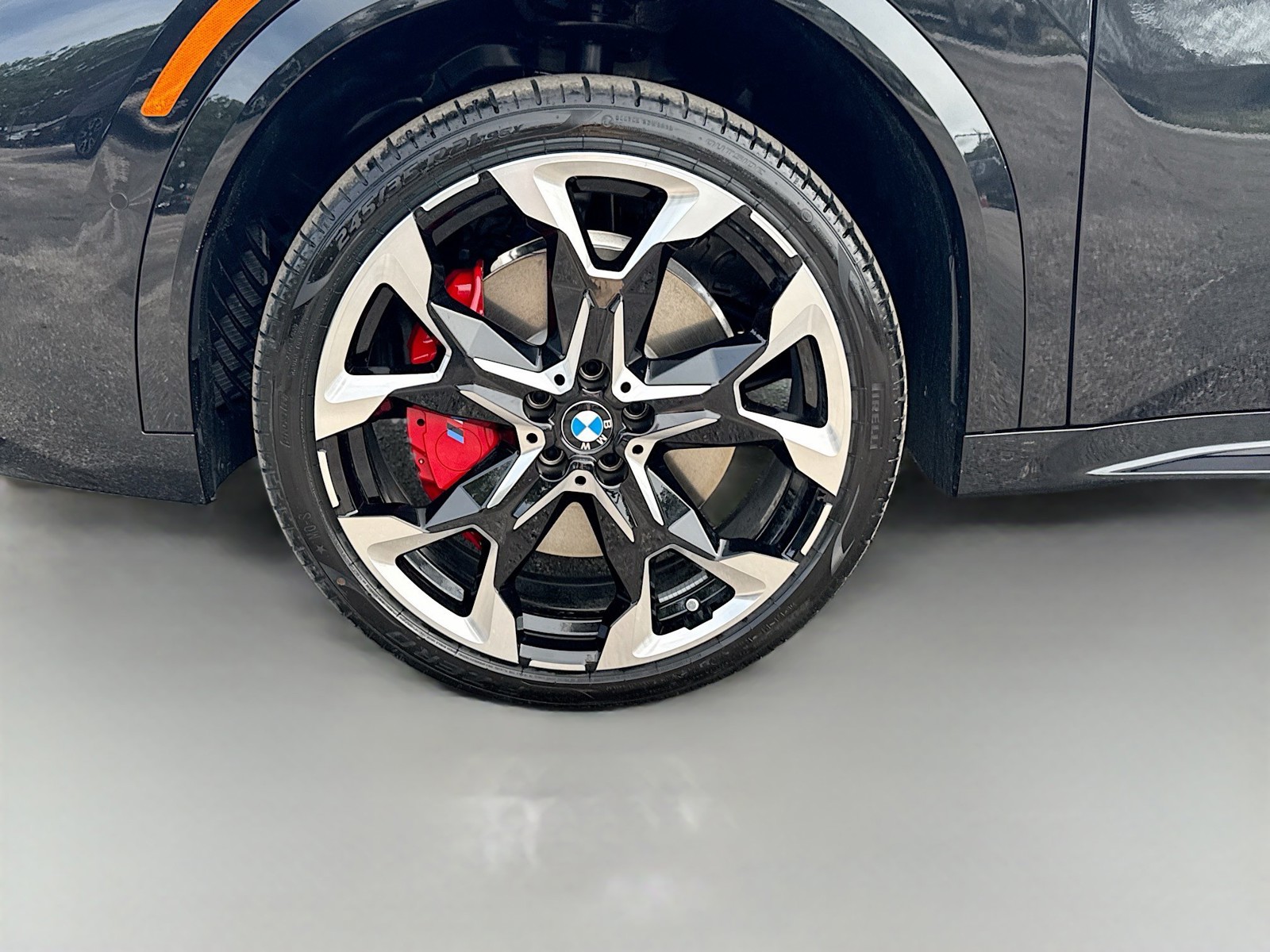 New 2026 Black Sapphire Metallic BMW xDrive28i image 41