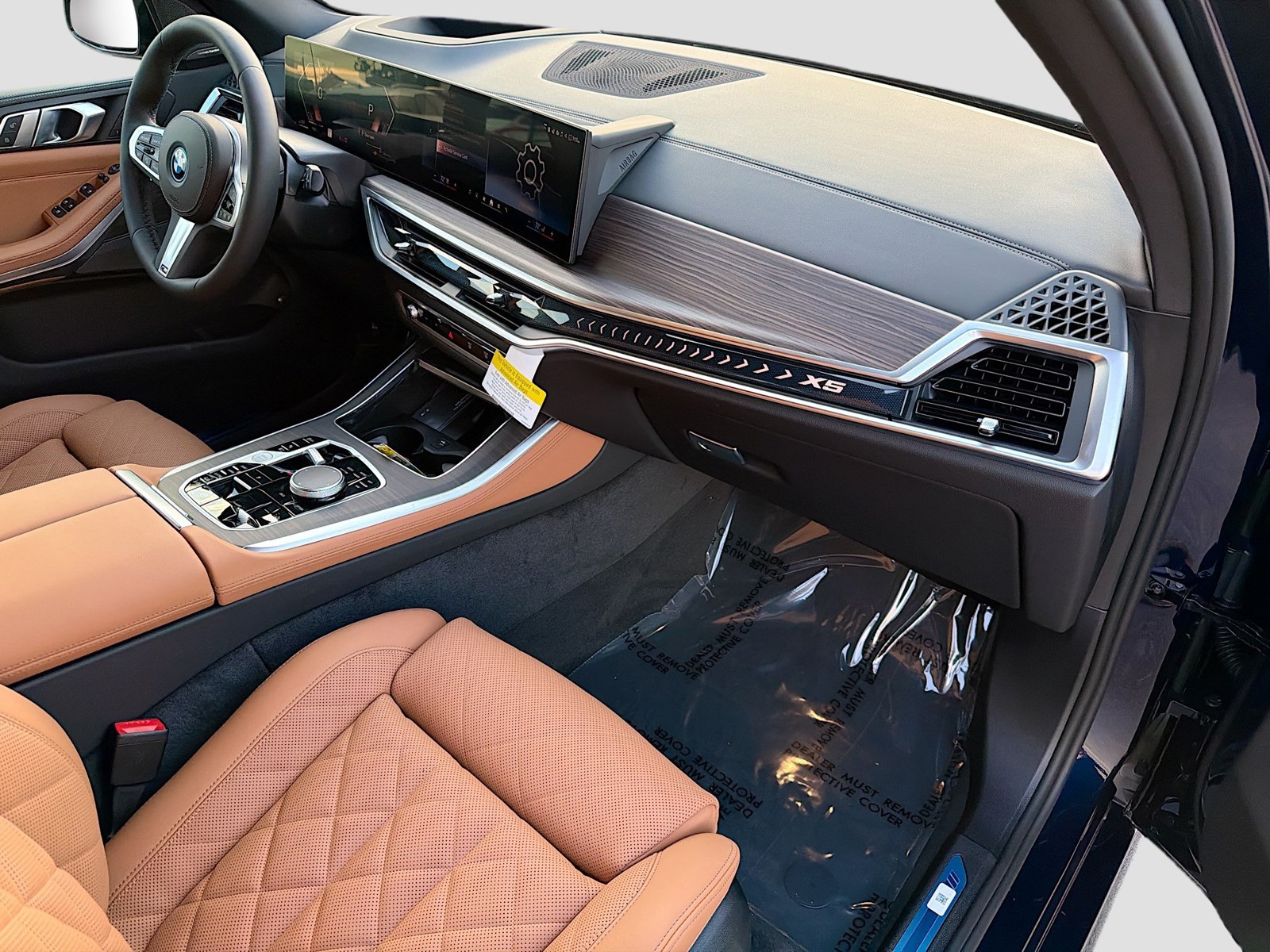 New 2026 Tanzanite Blue II Metallic BMW xDrive50e image 13