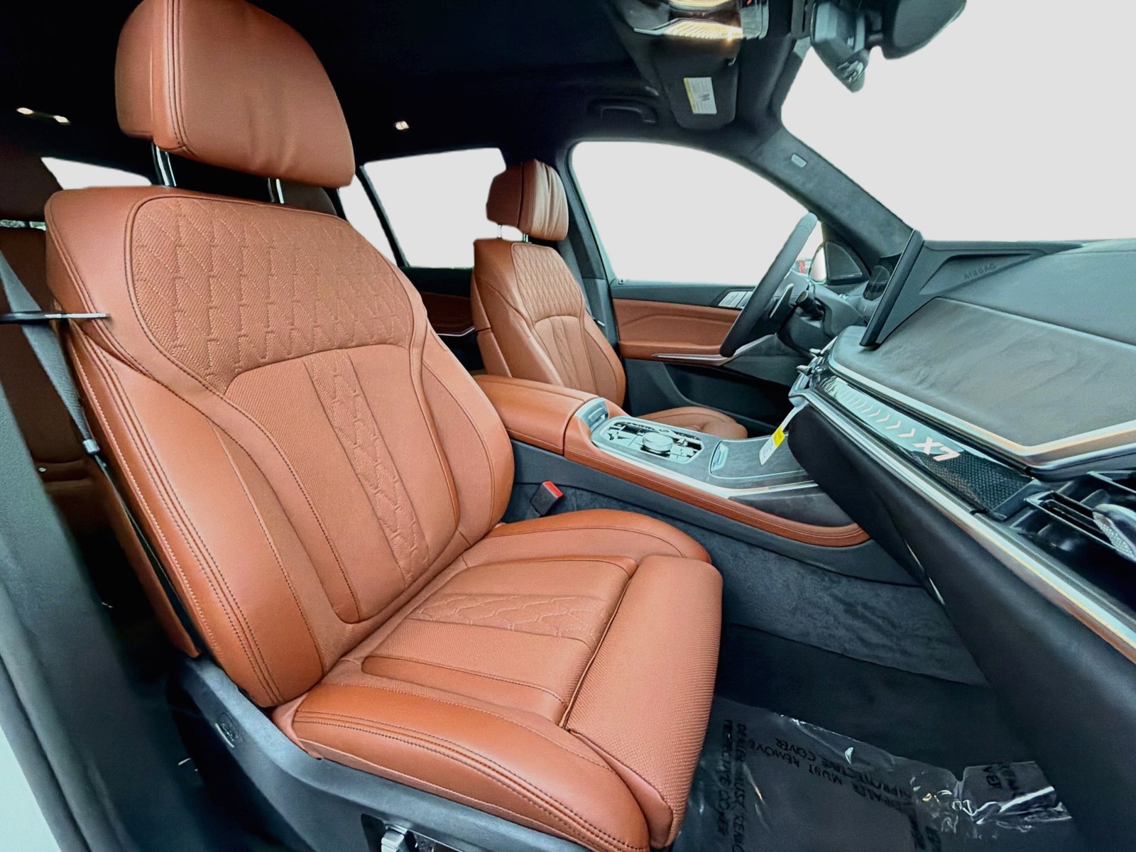 New 2027 Mineral White Metallic BMW xDrive40i image 16