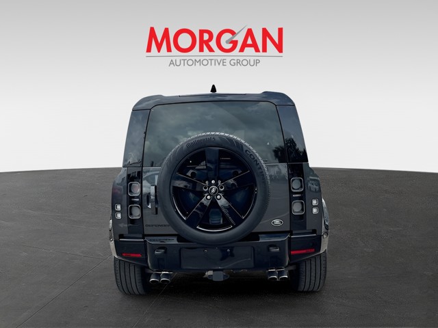 Used 2023 Carpathian Gray Premium Metallic Land Rover Carpathian Edition image 4