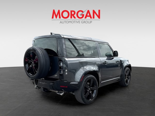 Used 2023 Carpathian Gray Premium Metallic Land Rover Carpathian Edition image 3