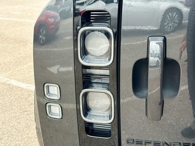 Used 2023 Carpathian Gray Premium Metallic Land Rover Carpathian Edition image 10