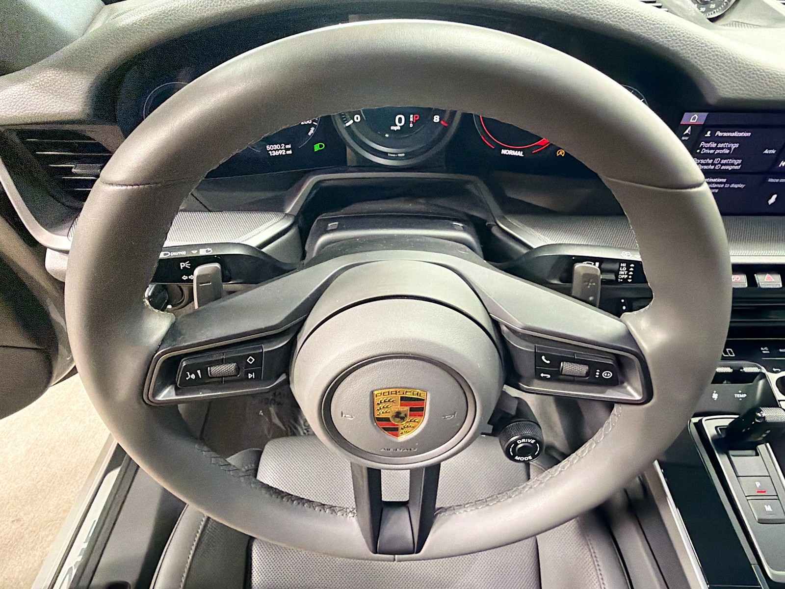 Certified Used 2021 Chalk Porsche Carrera 4S image 36