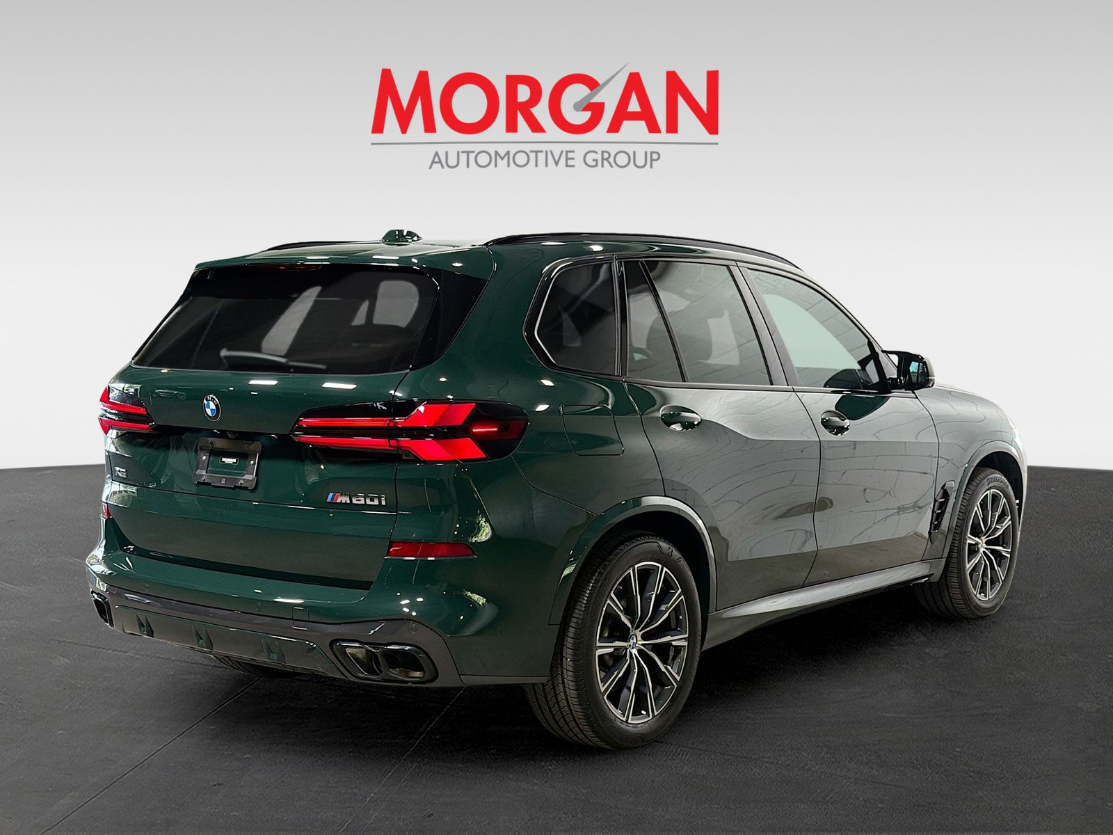 Used 2024 British Racing Green BMW M60i image 7
