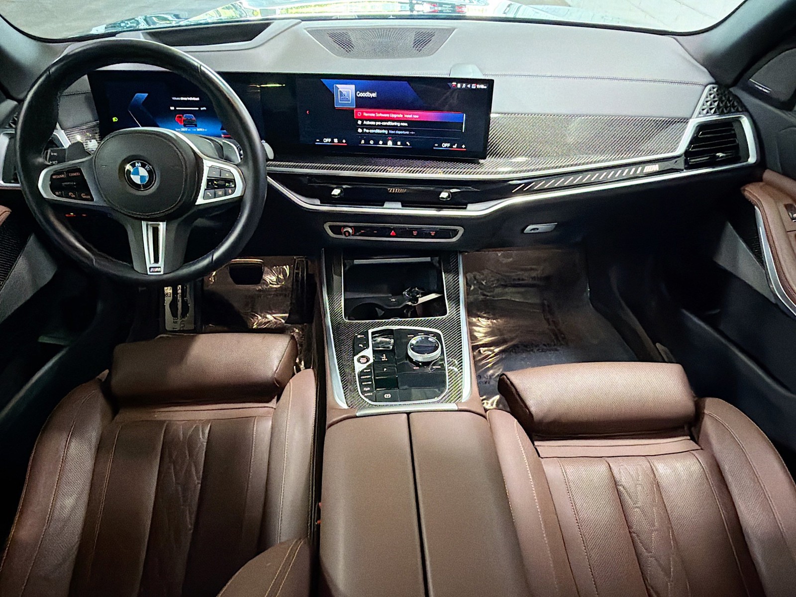 Used 2024 British Racing Green BMW M60i image 16