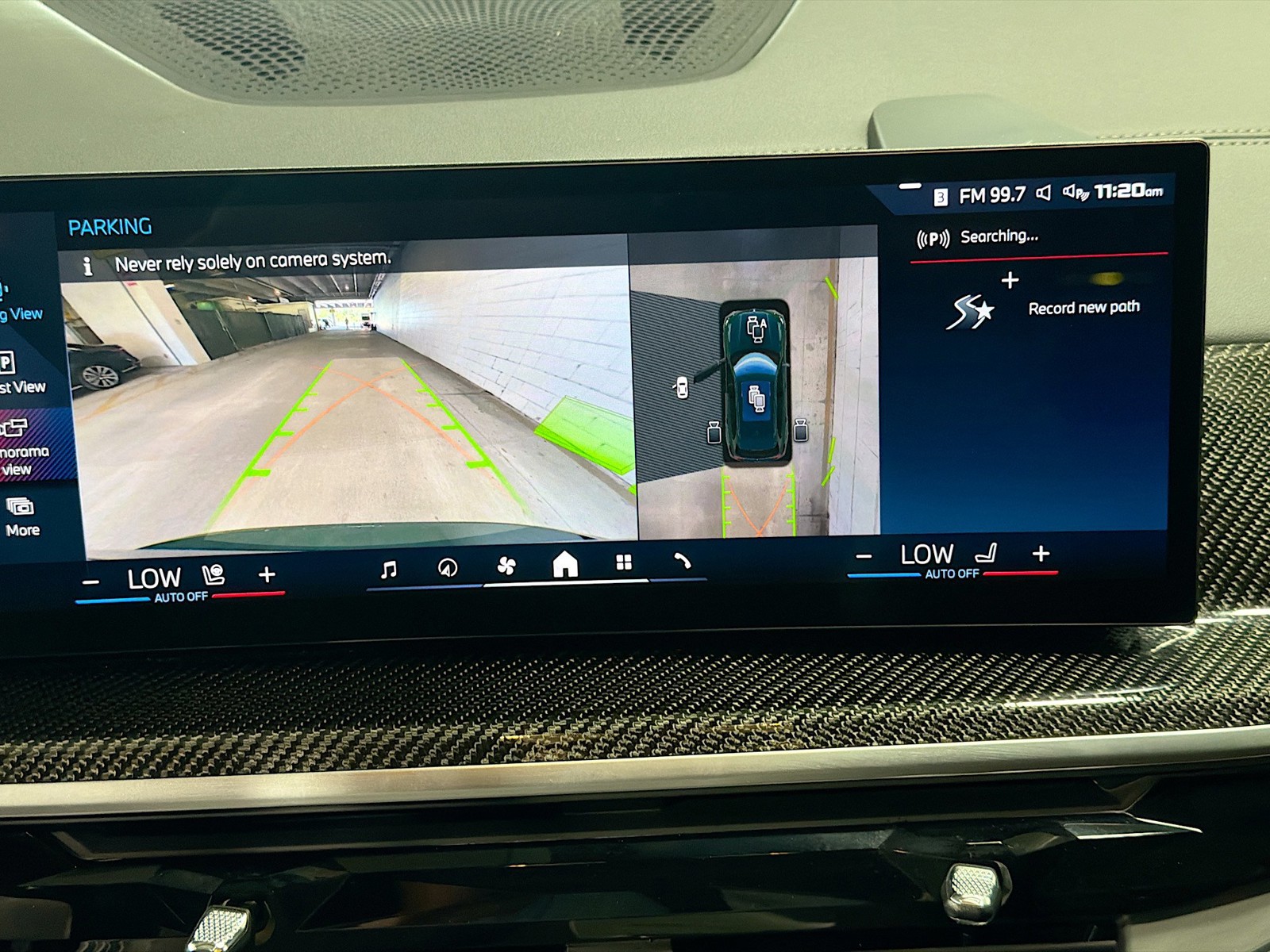 Used 2024 British Racing Green BMW M60i image 32