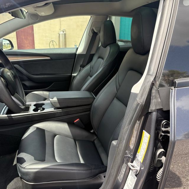 Used 2023 Gray Tesla Base image 9