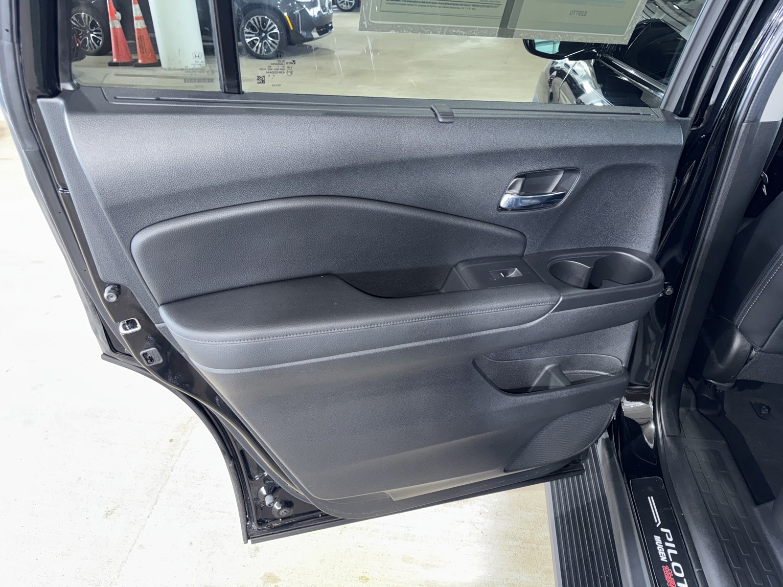 Used 2022 Black Honda Touring image 16