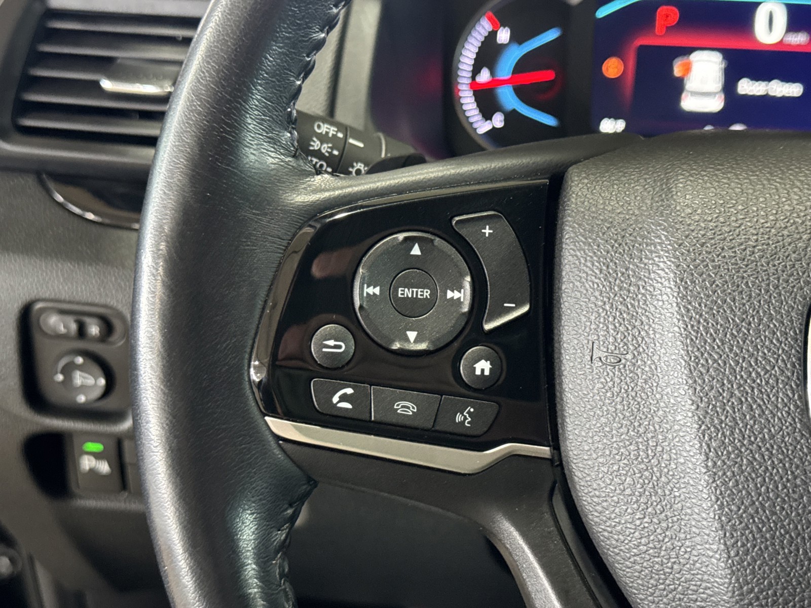 Used 2022 Black Honda Touring image 22