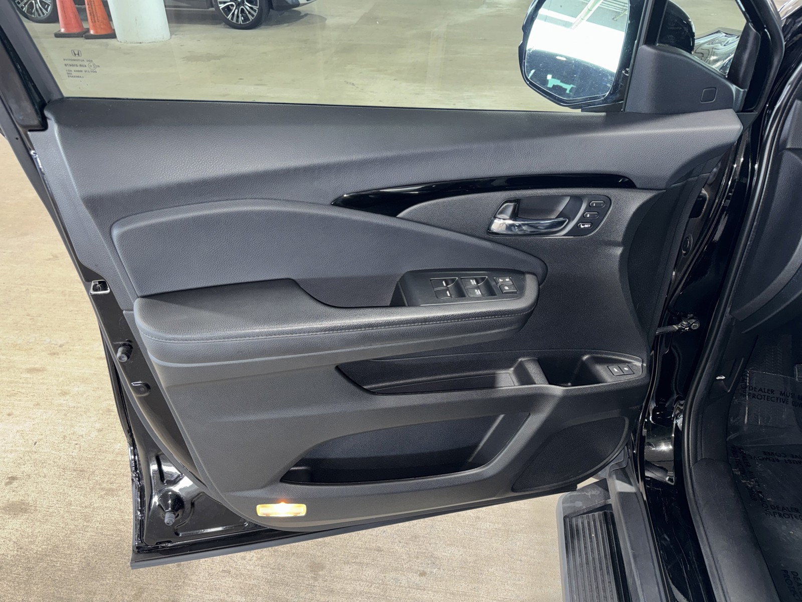 Used 2022 Black Honda Touring image 17