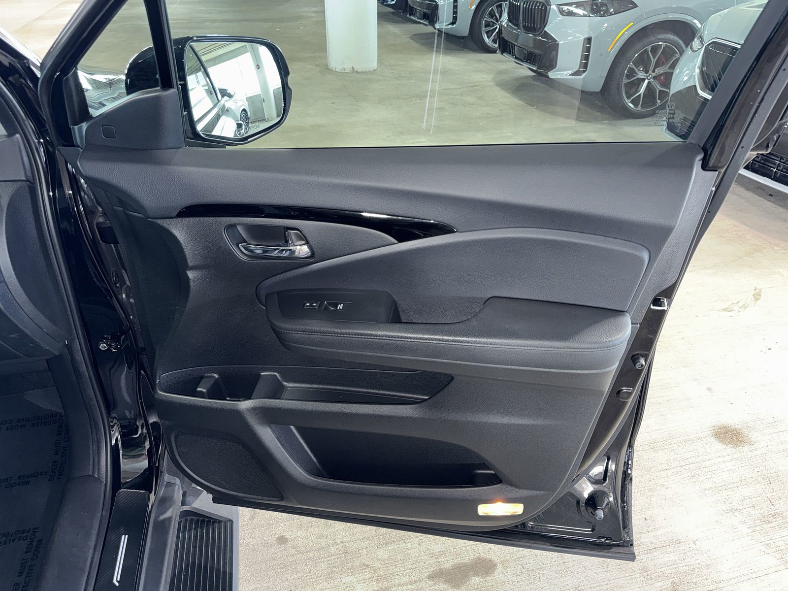 Used 2022 Black Honda Touring image 9