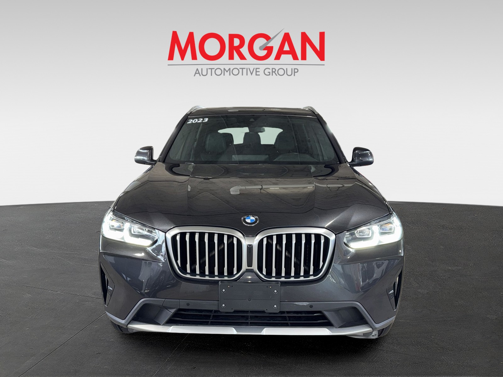 Used 2024 Gray BMW xDrive30i image 3