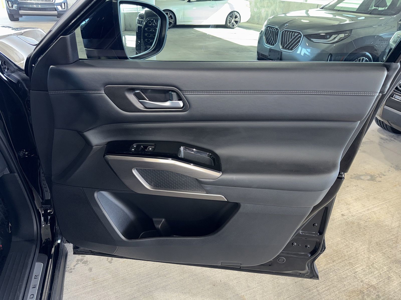 Used 2024 Black Nissan Platinum image 10