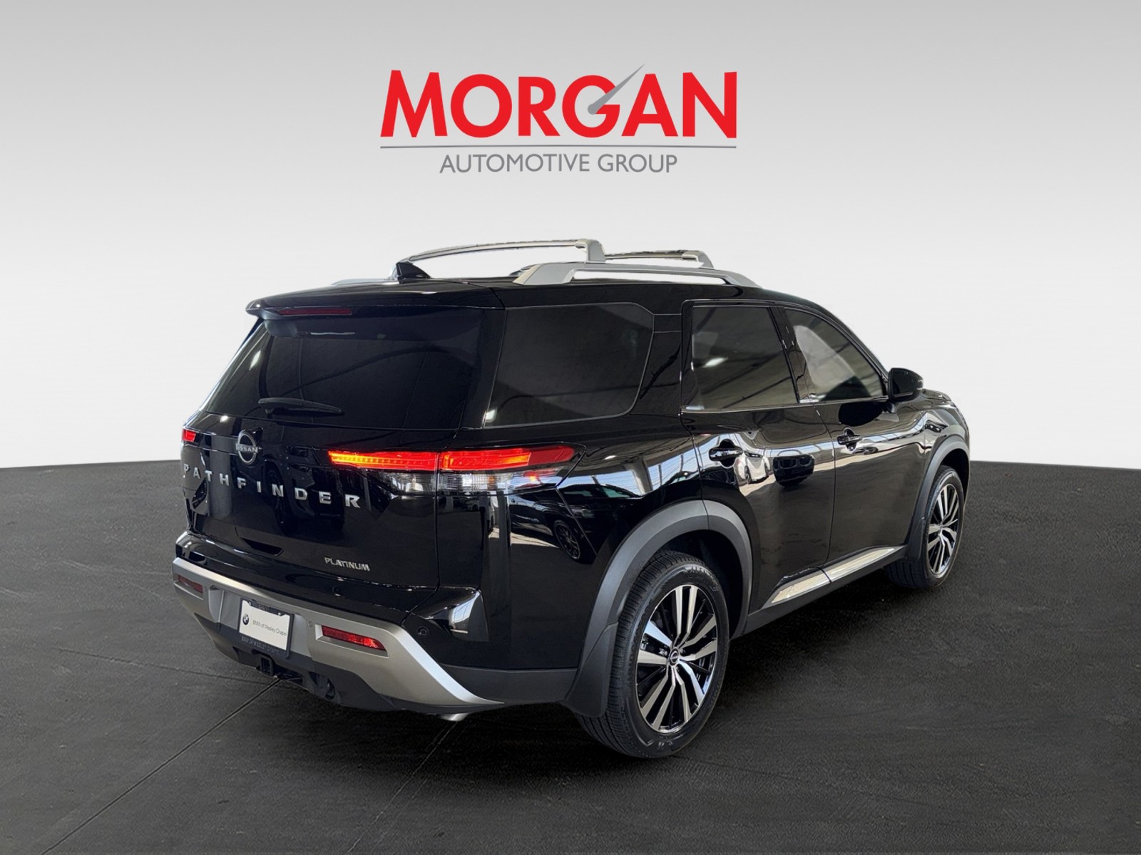 Used 2024 Black Nissan Platinum image 9