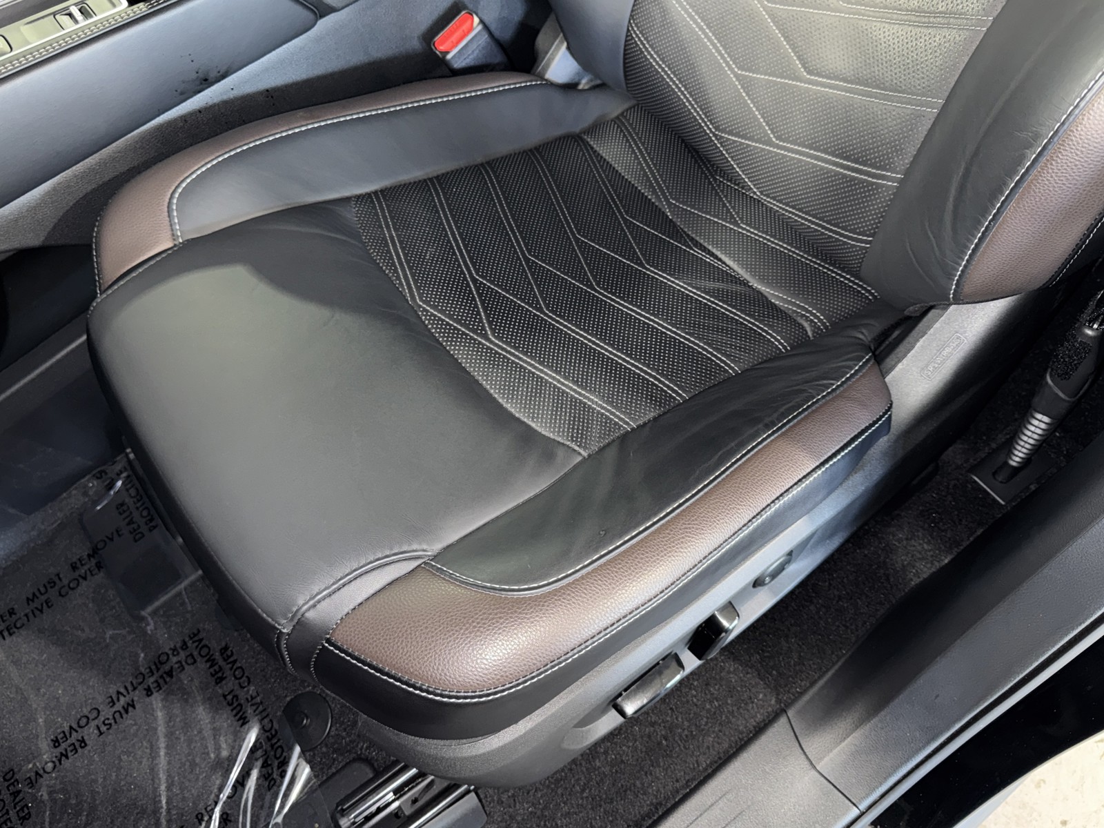 Used 2024 Black Nissan Platinum image 36