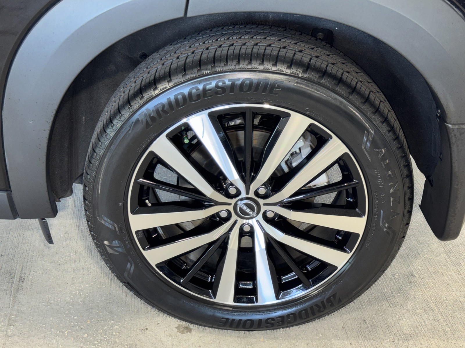 Used 2024 Black Nissan Platinum image 38
