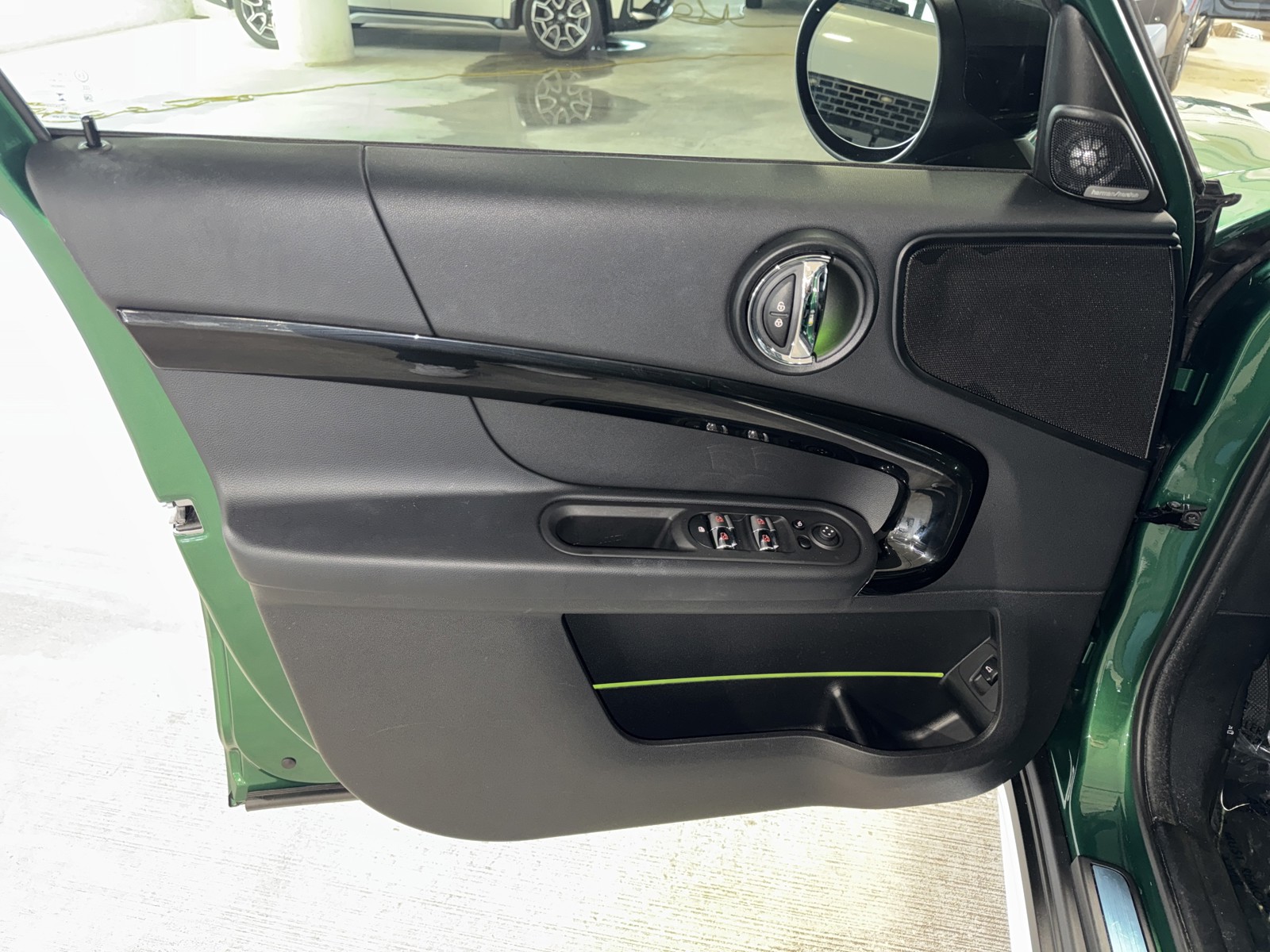 Certified Used 2024 Green MINI Signature image 21