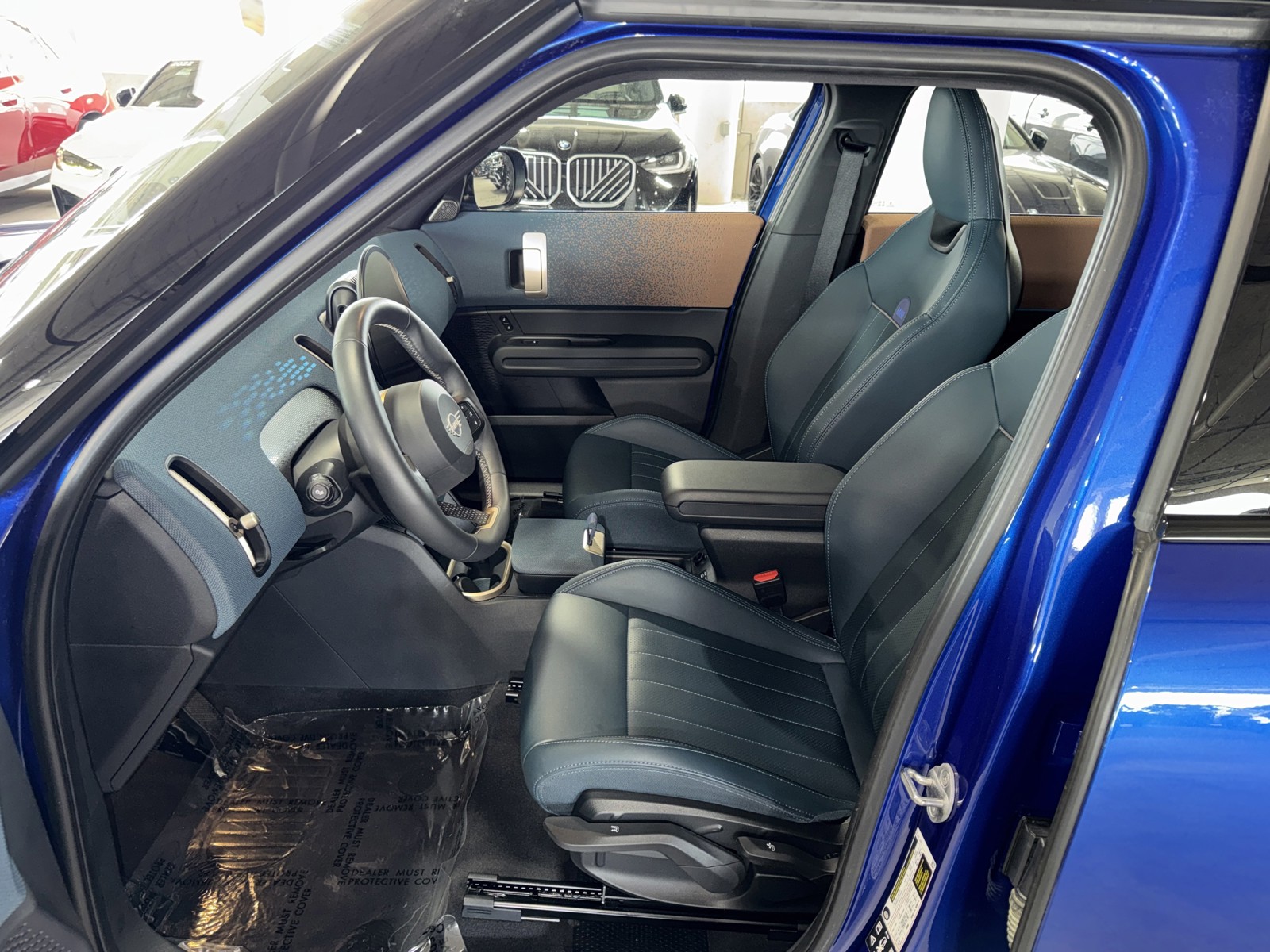Certified Used 2025 Blue MINI Signature Plus image 18