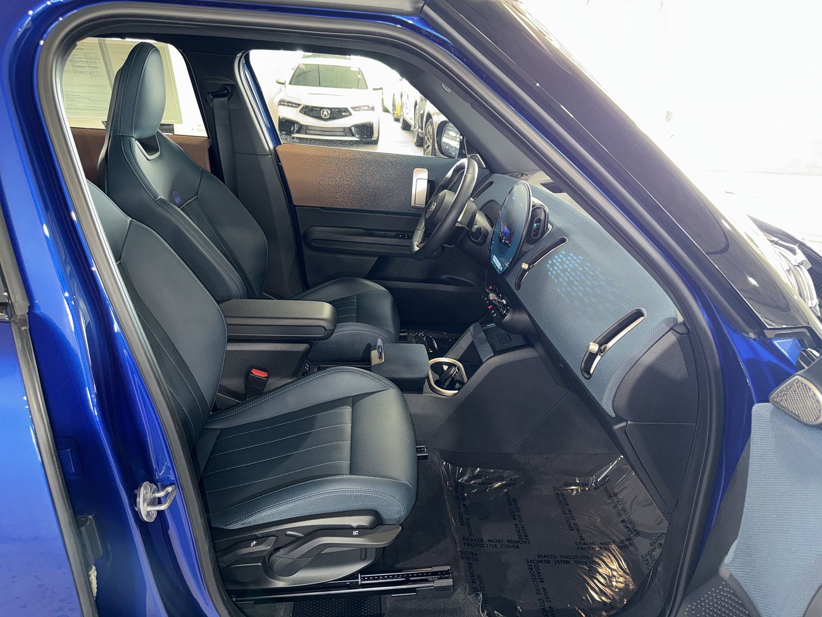 Certified Used 2025 Blue MINI Signature Plus image 10