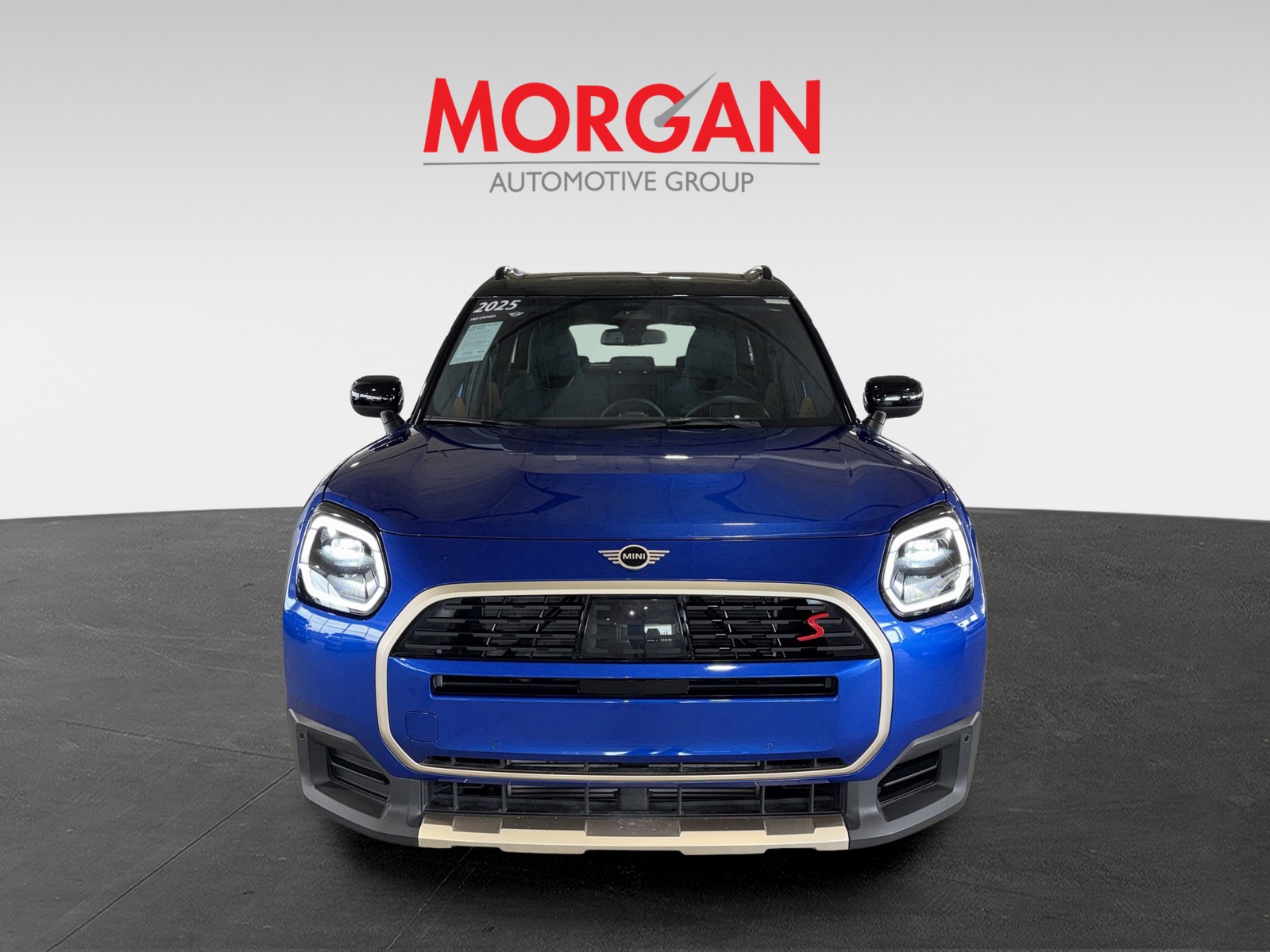 Certified Used 2025 Blue MINI Signature Plus image 3