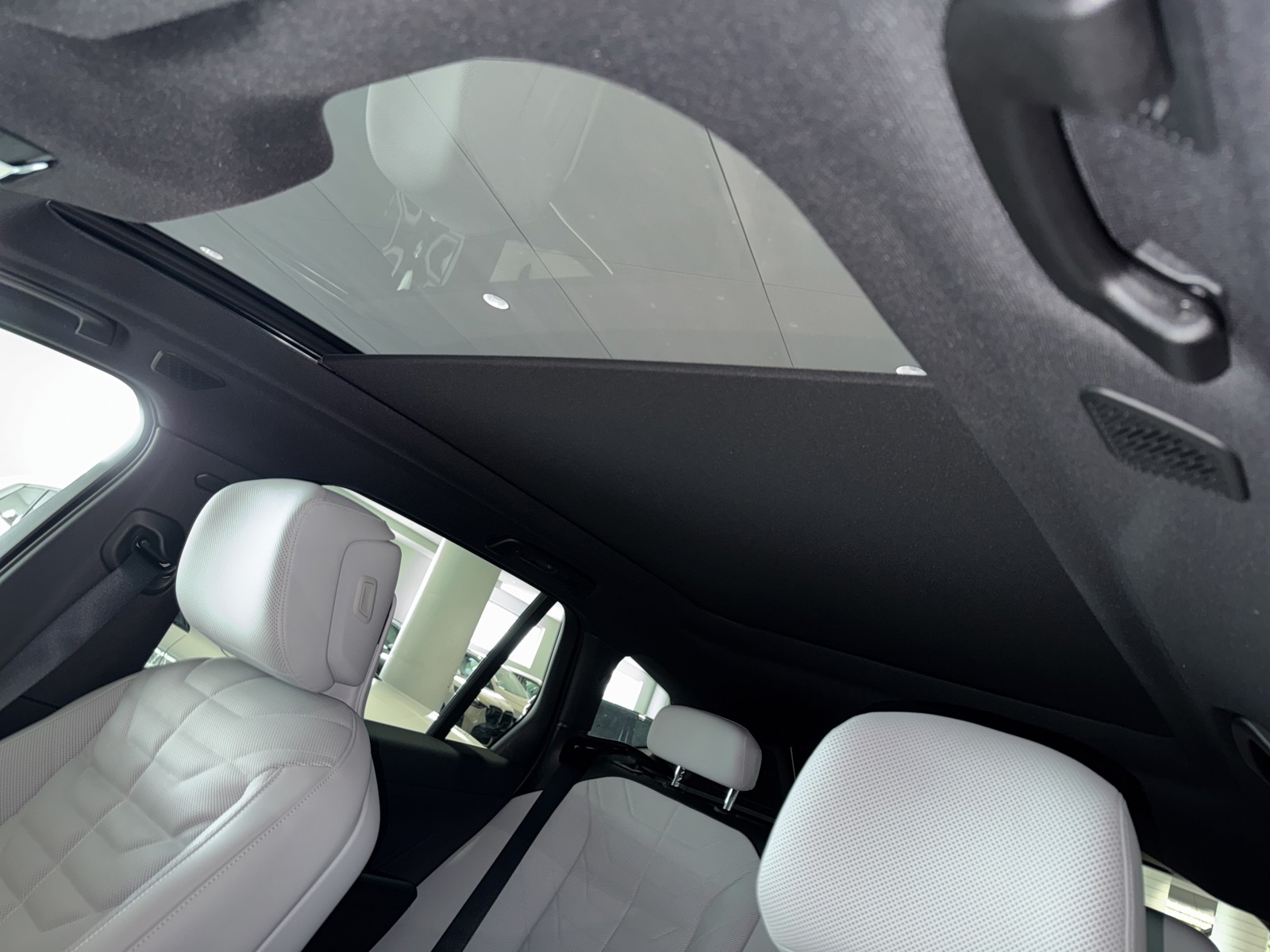 New 2027 White BMW  image 23