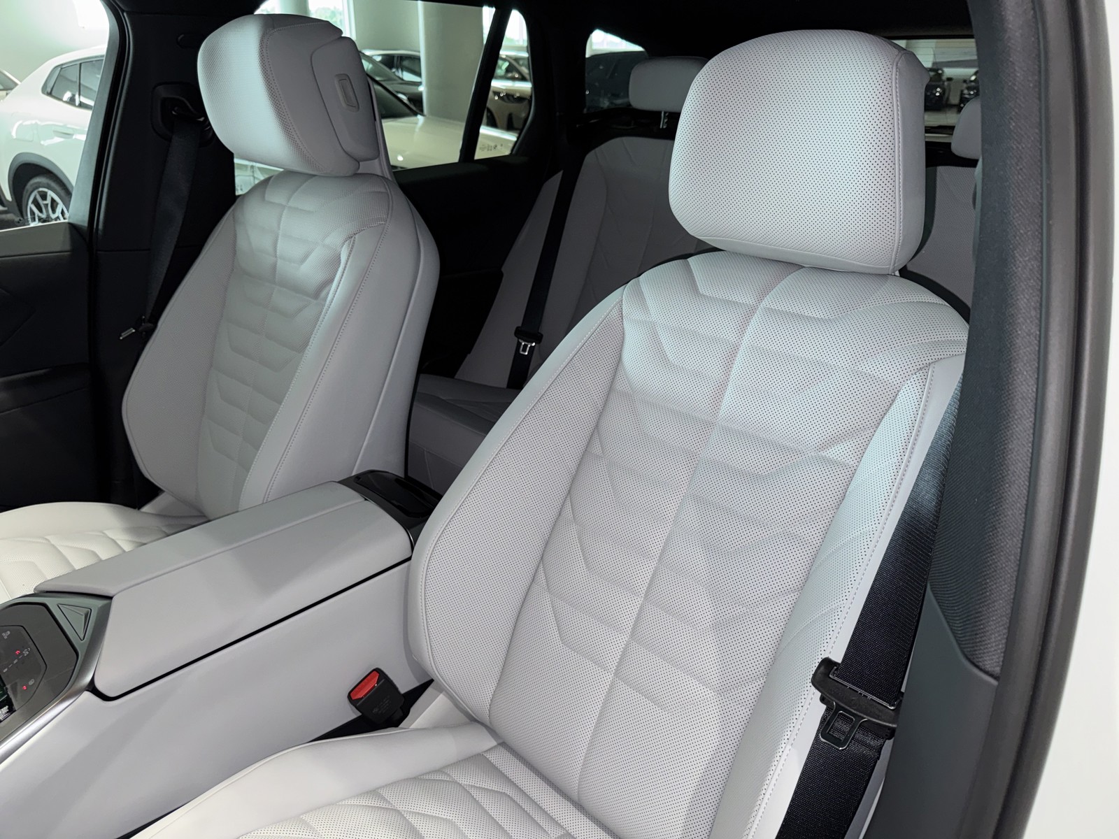 New 2027 White BMW  image 24
