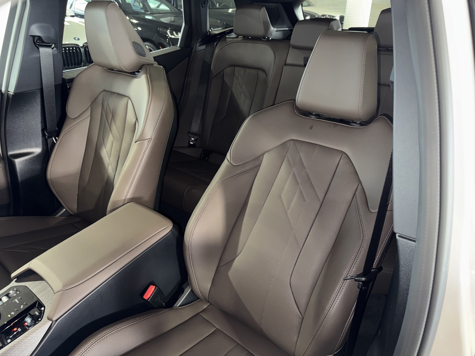 New 2026 Beige BMW 30 xDrive image 24