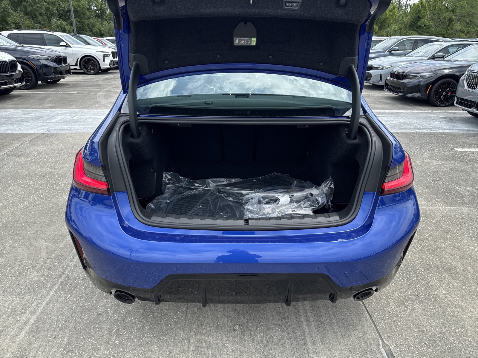 New 2026 Blue BMW 330i image 12