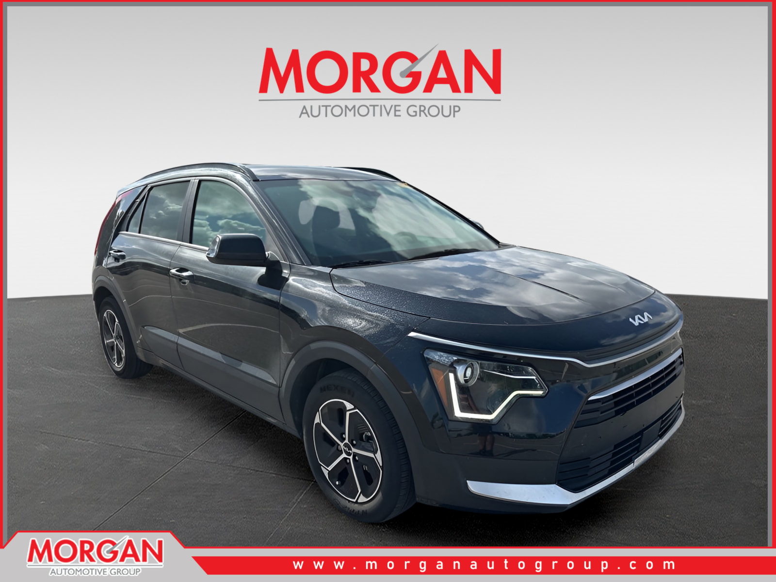 2023 Kia Niro EX HEV's photo