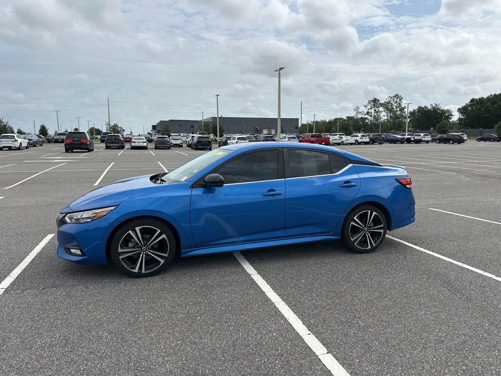 Used 2022 Electric Blue Metallic Nissan SR image 12
