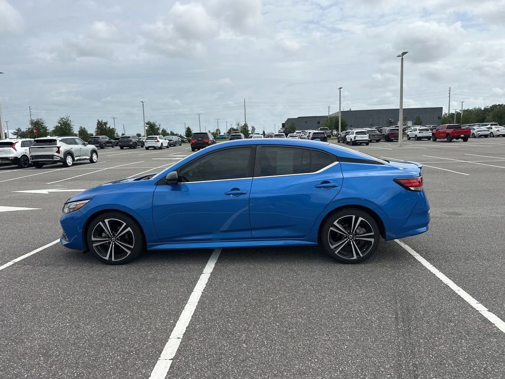 Used 2022 Electric Blue Metallic Nissan SR image 11