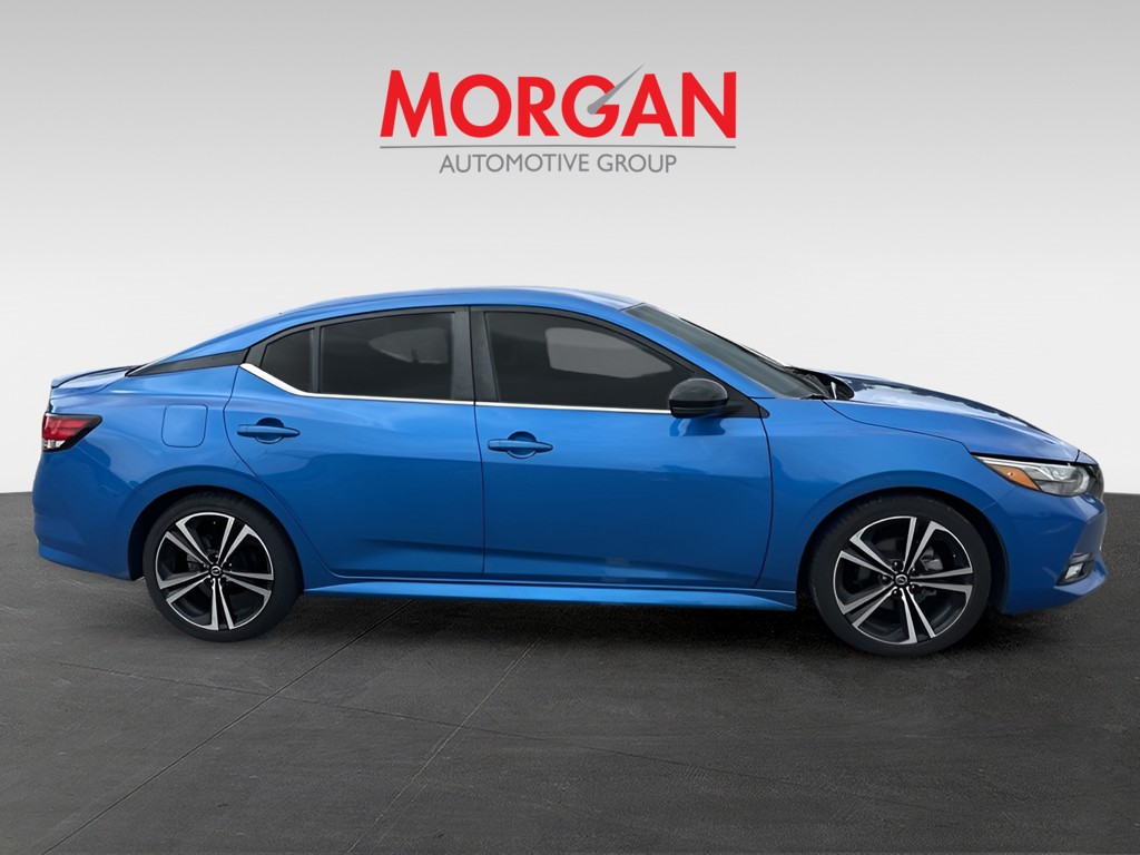 Used 2022 Electric Blue Metallic Nissan SR image 3