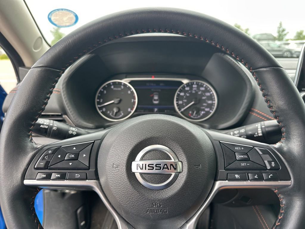Used 2022 Electric Blue Metallic Nissan SR image 19
