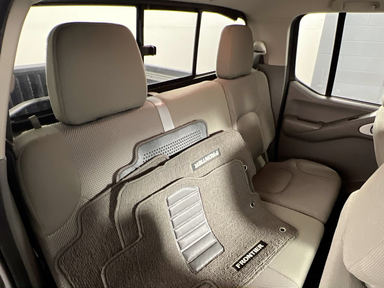 Used 2021 Gun Metallic Nissan SV image 25