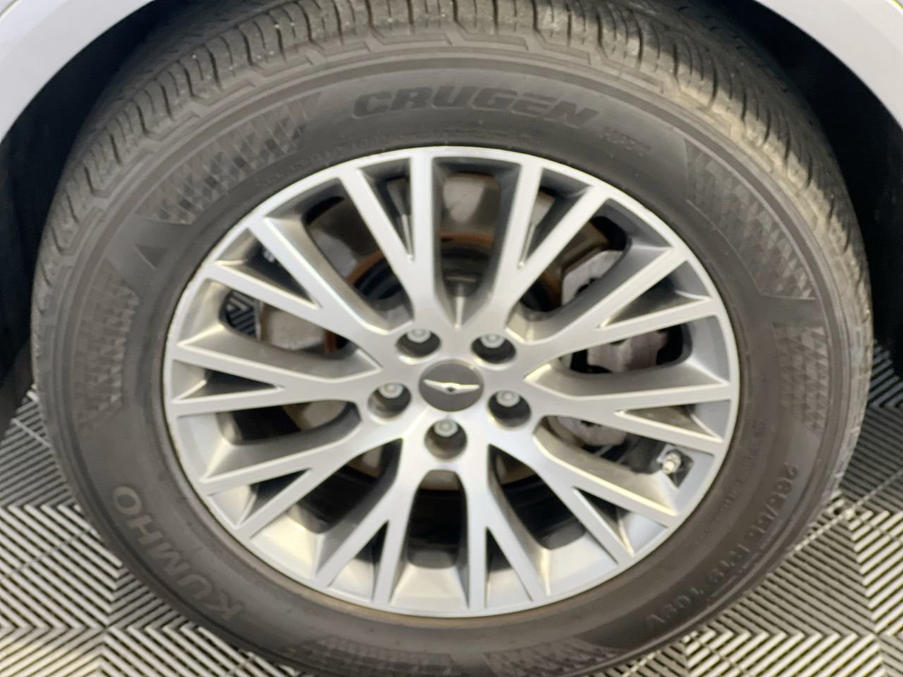 Used 2024 Savile Silver Genesis 2.5T image 11