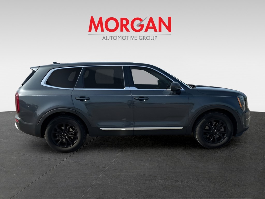 Used 2020 Gravity Grey Kia LX image 4