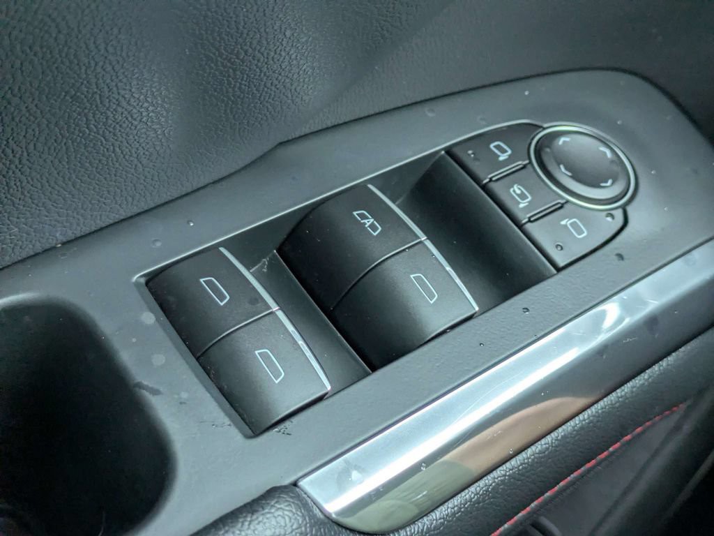 Used 2026 Mosaic Black Metallic Chevrolet FWD RS image 20