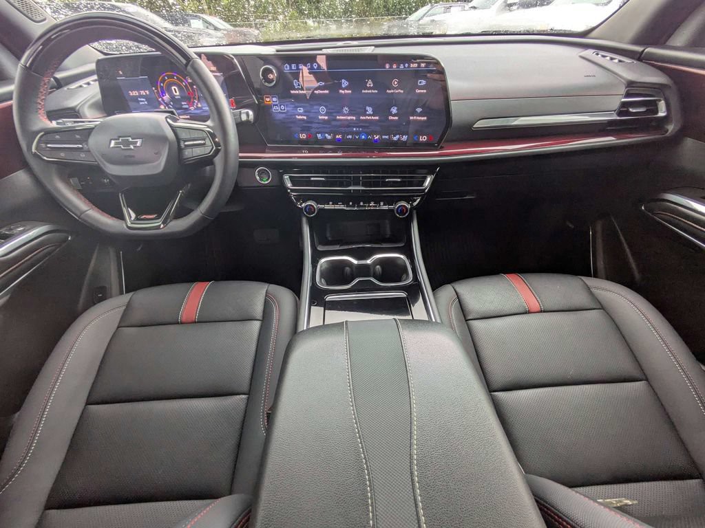 Used 2026 Mosaic Black Metallic Chevrolet FWD RS image 13