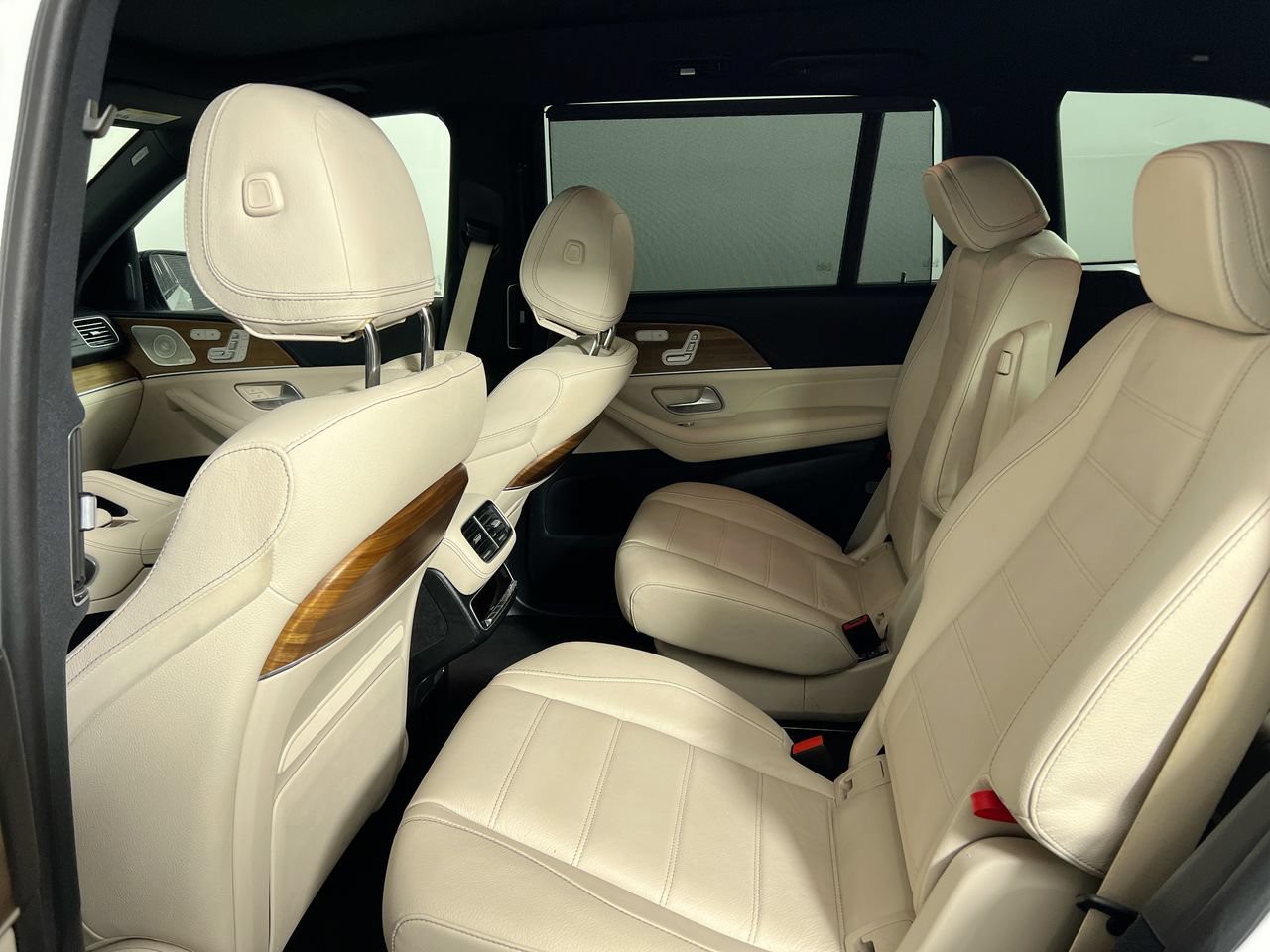 Used 2024 Polar White Mercedes-Benz GLS 450 image 26