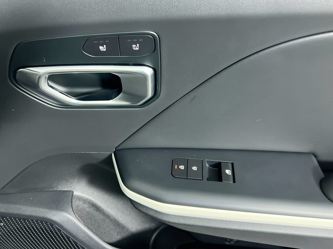 New 2026 Interstellar Gray Kia GT-Line image 33