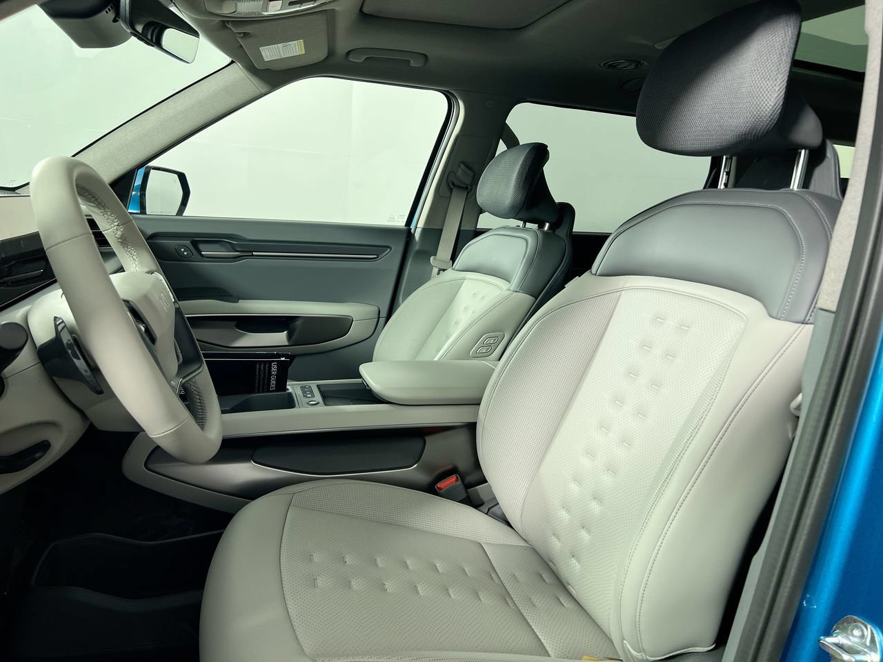 New 2026 Ocean Blue Kia Wind image 14