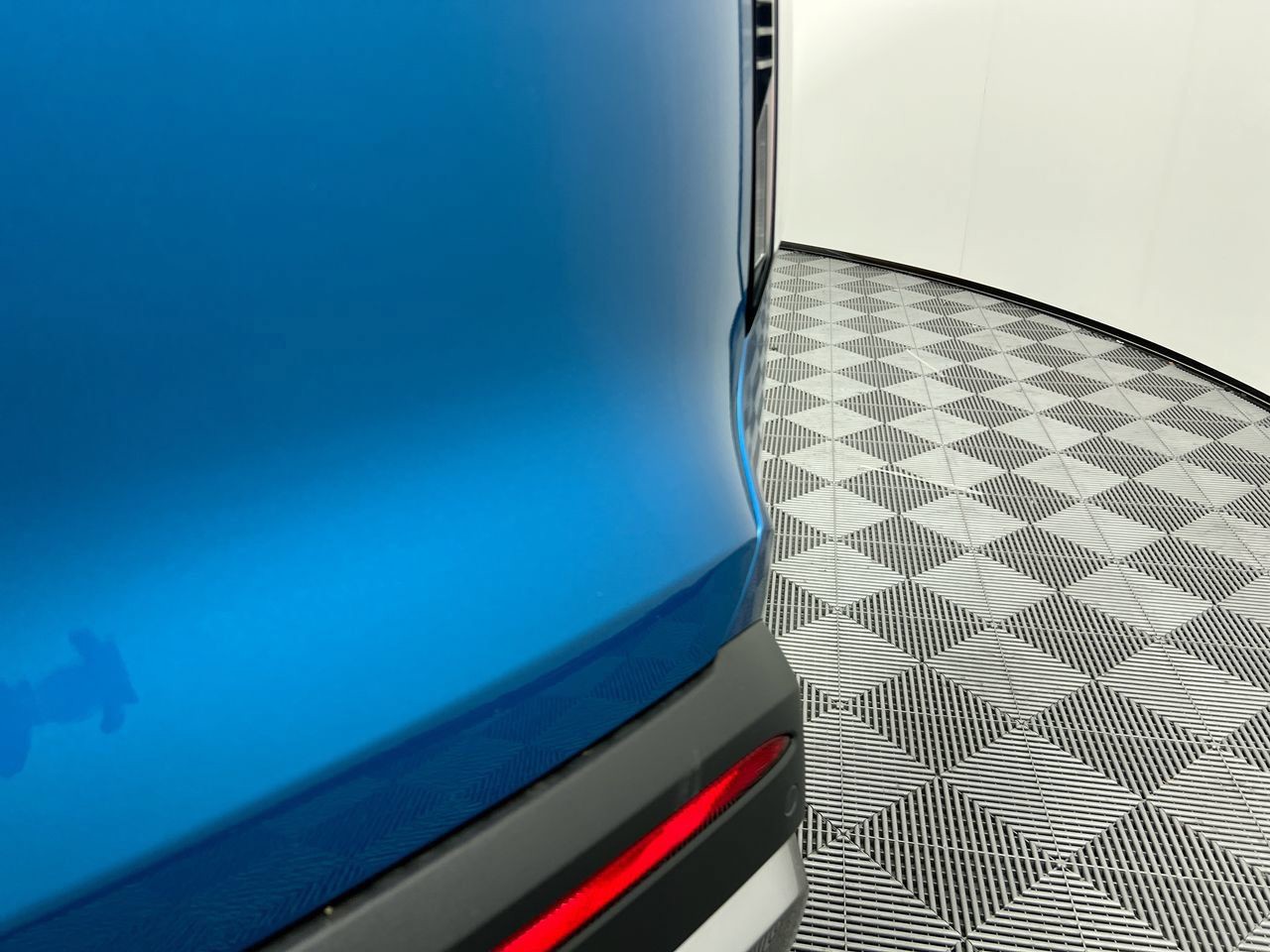 New 2026 Ocean Blue Kia Wind image 6