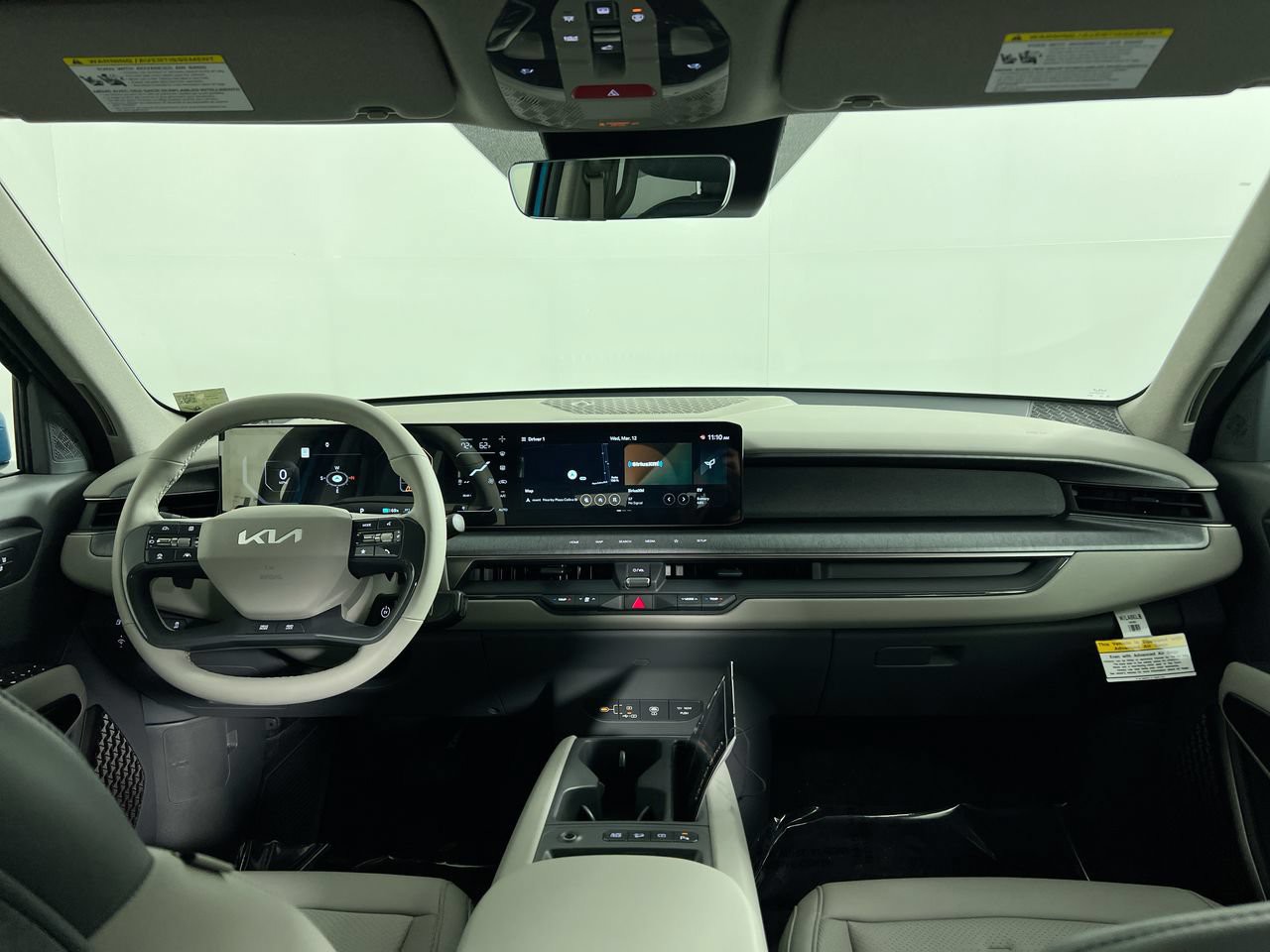 New 2026 Ocean Blue Kia Wind image 32