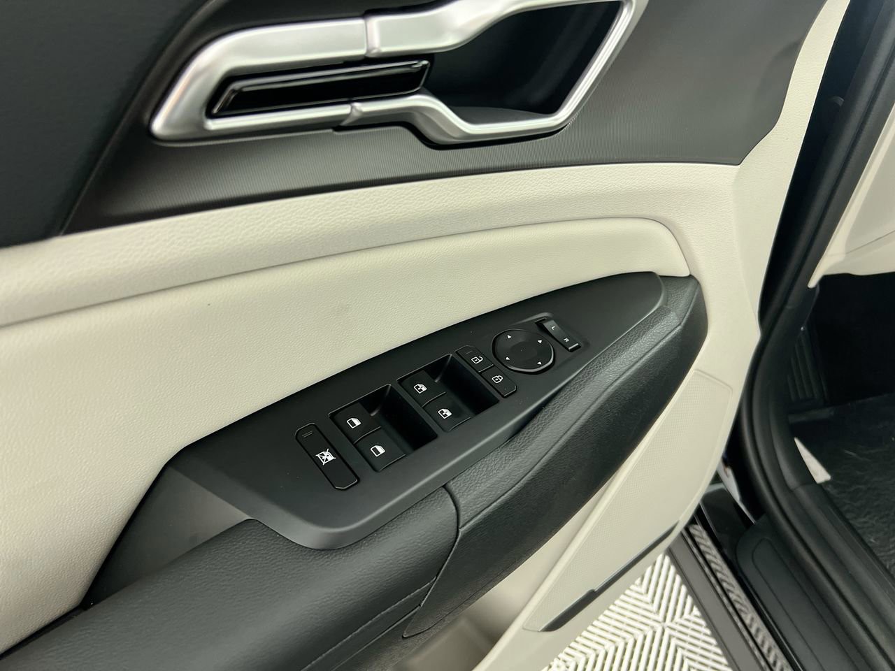 New 2026 Ebony Black Kia EX image 15