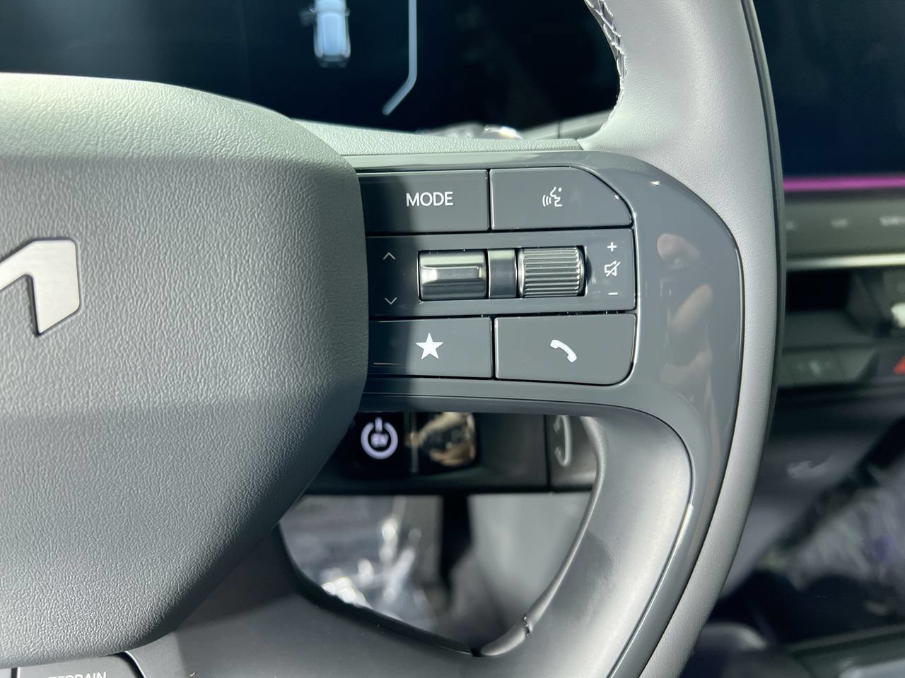 New 2026 Ebony Black Kia Land image 17