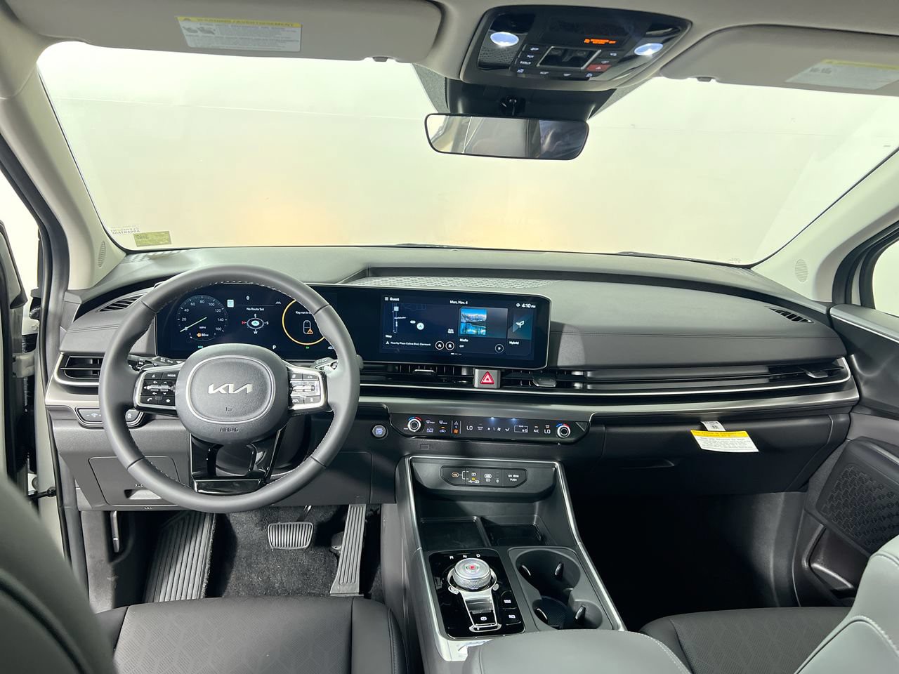 New 2027 Ivory Silver Kia SX image 30