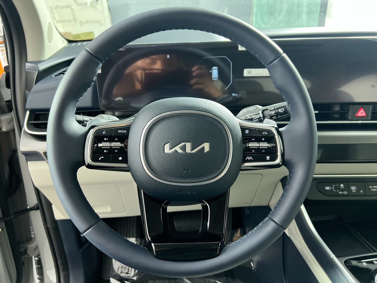 New 2027 Ceramic Silver Kia SX image 16