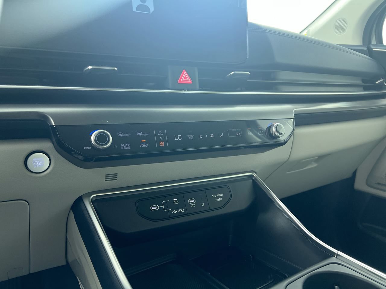 New 2027 Ceramic Silver Kia SX image 24